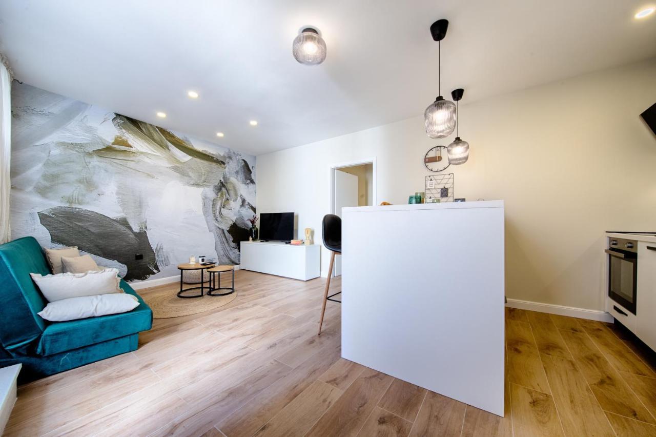 Apartment Kirinkin Vis Luaran gambar