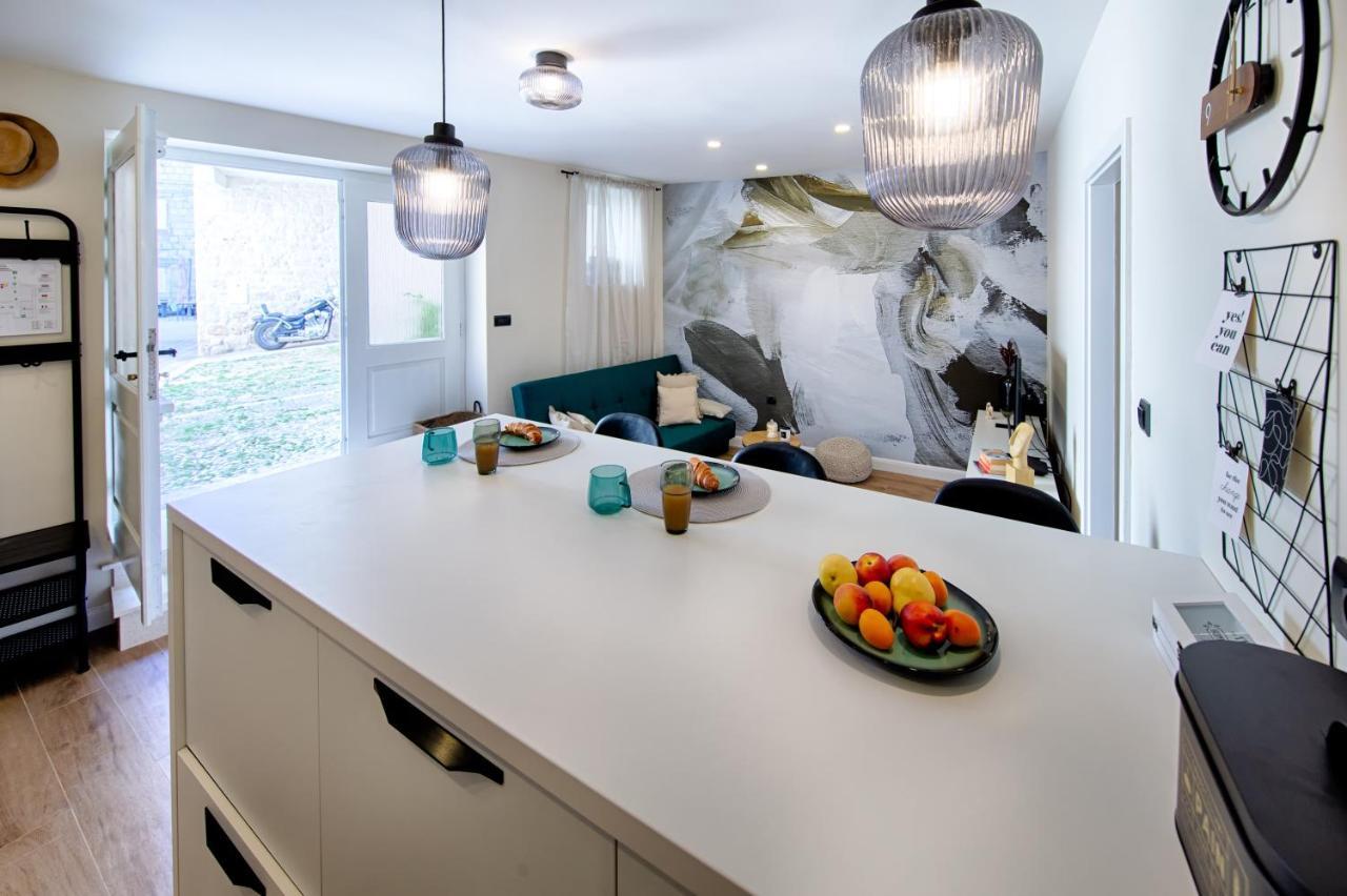 Apartment Kirinkin Vis Luaran gambar